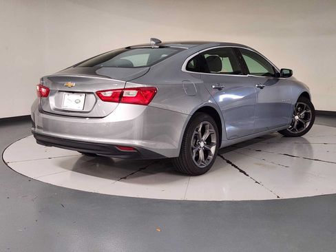 Used 2023 Chevrolet Malibu LT FWD image 2