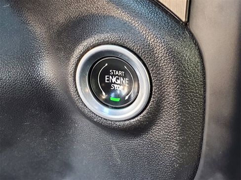 Used 2021 GMC Sierra 1500 AT4 w/ Off-Road Performance Package image 15