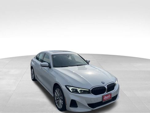 Used 2024 BMW 330e xDrive AWD/4WD image 3