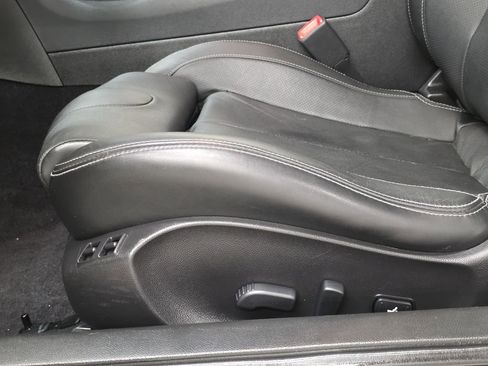 Used 2014 INFINITI Q60 AWD Coupe w/ Premium Package image 28