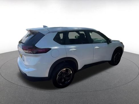 Used 2025 Nissan Rogue SV AWD/4WD image 14