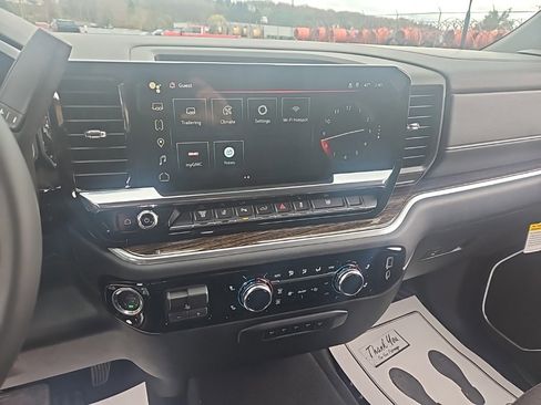 New 2026 GMC Sierra 2500 SLE w/ Preferred Package image 13