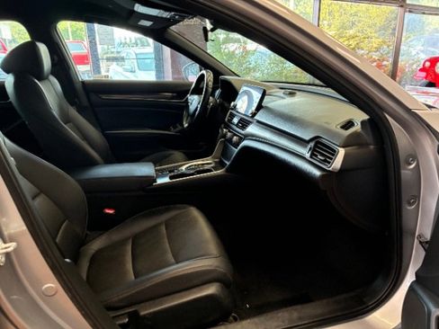 Used 2022 Honda Accord Sport image 25