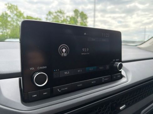 Certified 2024 Honda Accord EX image 28