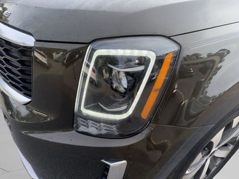 Used 2022 Kia Telluride S image 31