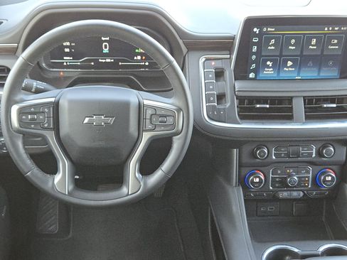 Used 2023 Chevrolet Tahoe Z71 w/ Luxury Package image 26