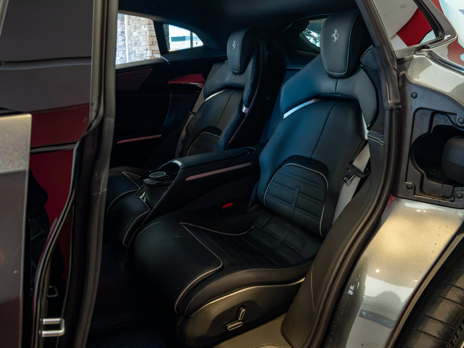 Used 2024 Ferrari Purosangue AWD/4WD image 13