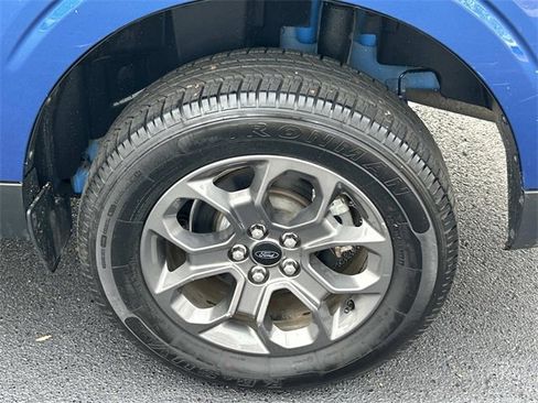 Used 2023 Ford Maverick XLT image 13