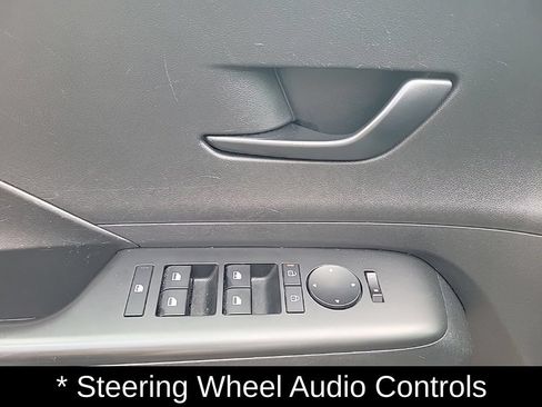 Certified 2025 Hyundai Kona SEL AWD/4WD image 15
