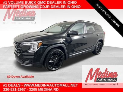 Used 2024 GMC Terrain SLE w/ Driver Convenience Package