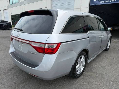 Used 2012 Honda Odyssey Touring Elite image 11