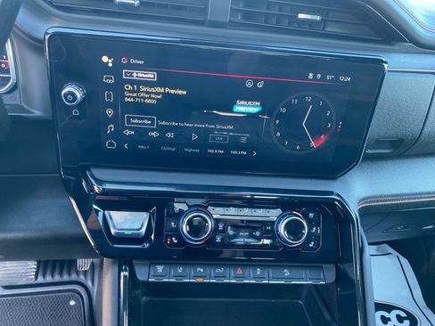 Used 2025 GMC Sierra 3500 AT4 w/ AT4 Premium Plus Package image 11