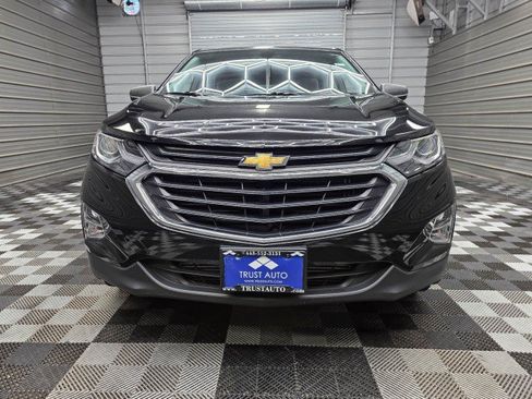 Used 2019 Chevrolet Equinox LS w/ LS Convenience Package AWD/4WD image 4