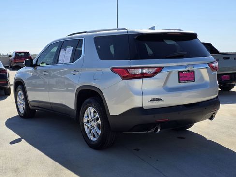 Used 2018 Chevrolet Traverse LT image 8