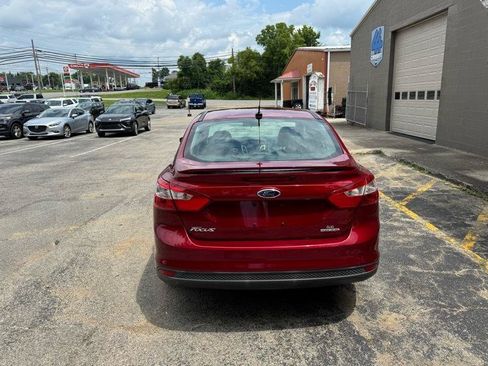 Used 2013 Ford Focus SE FWD image 6