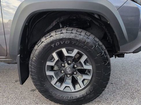 Used 2021 Toyota Tacoma TRD Off-Road w/ TRD Premium Off Road Package image 12