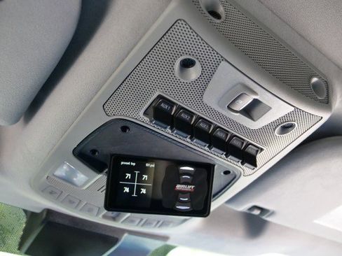 Used 2022 Ford F250 Limited image 32