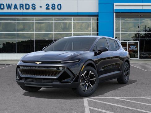 New 2026 Chevrolet Equinox EV LT image 6