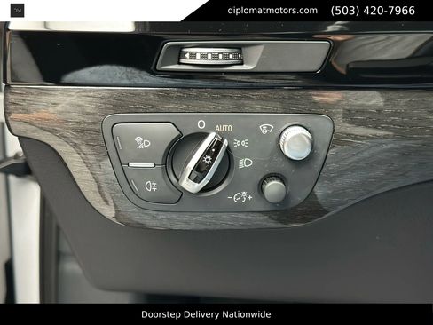 Used 2018 Audi Q7 3.0T Prestige w/ Prestige Package image 35