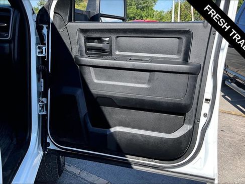 Used 2024 RAM 3500 Tradesman w/ Chrome Appearance Group AWD/4WD image 26