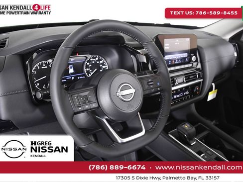 New 2024 Nissan Pathfinder SV w/ SV Premium Package image 22