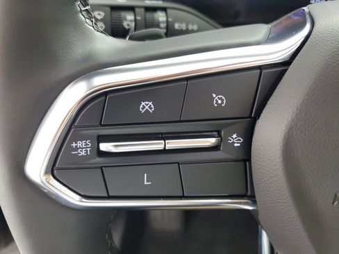 Used 2025 Chevrolet Equinox ACTIV image 23