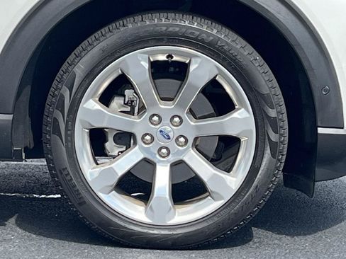 Used 2020 Ford Explorer Platinum w/ Premium Technology Package AWD/4WD image 30