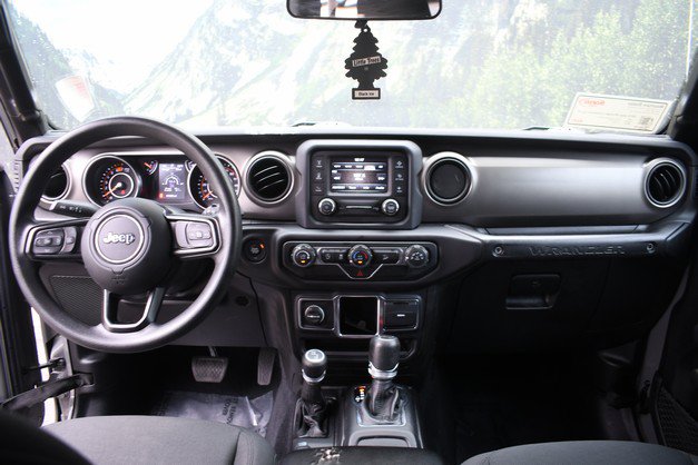 Used 2018 Jeep Wrangler Unlimited Sport AWD/4WD image 18