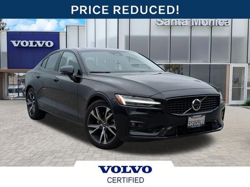 Certified 2025 Volvo S60 B5 Plus AWD/4WD image 1