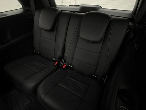 Used 2025 Mercedes-Benz GLS 450 4MATIC image 20