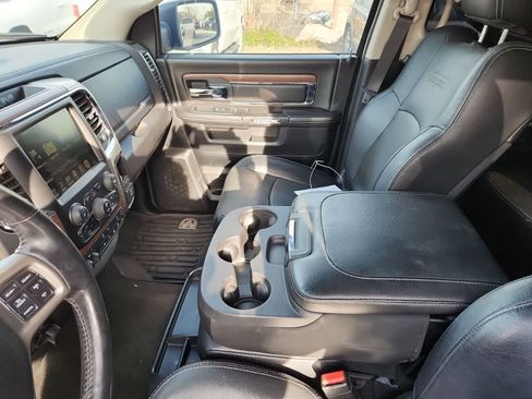 Certified 2016 RAM 1500 Laramie w/ Convenience Group image 11