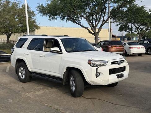 Used 2023 Toyota 4Runner SR5 Premium w/ Moonroof Package image 3
