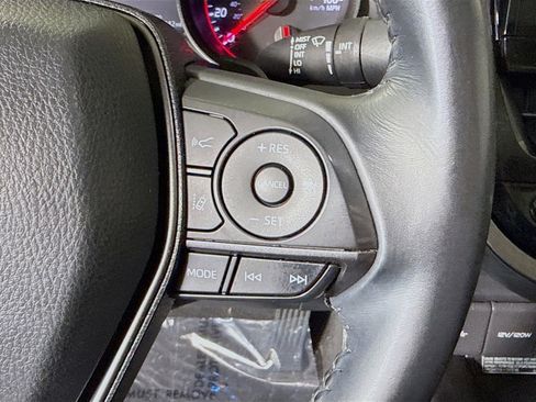Used 2021 Toyota Camry XSE FWD image 15