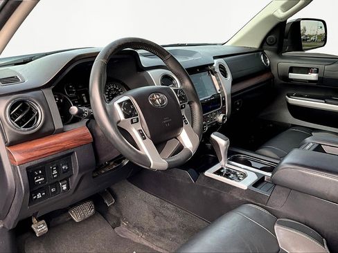 Used 2021 Toyota Tundra Limited w/ Limited Premium Package AWD/4WD image 18