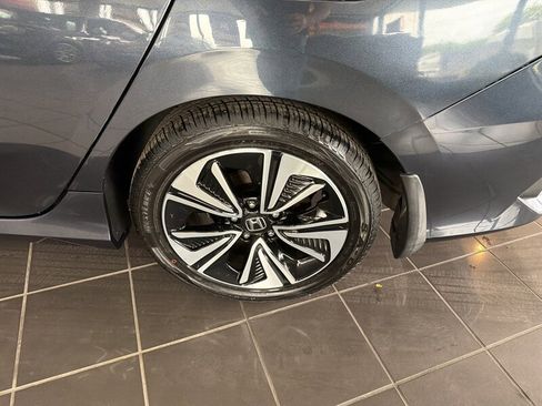 Used 2018 Honda Civic EX-T image 29