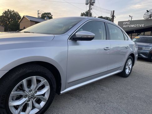 Used 2016 Volkswagen Passat 1.8T S FWD image 9