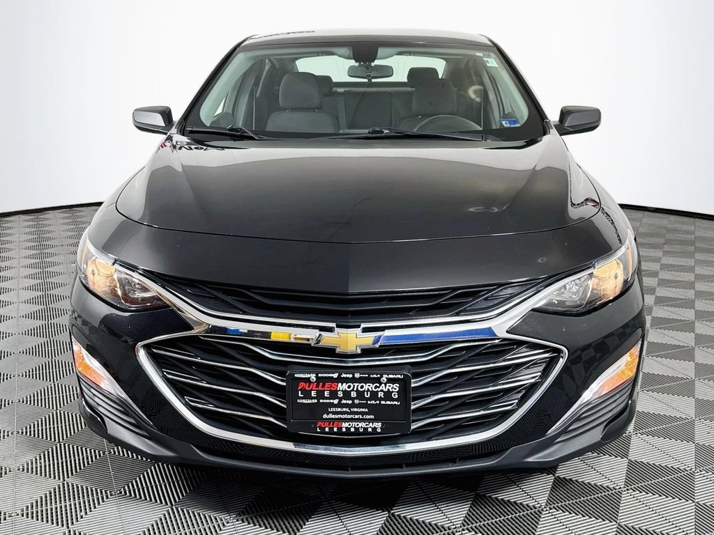 Used 2022 Chevrolet Malibu LS FWD image 2