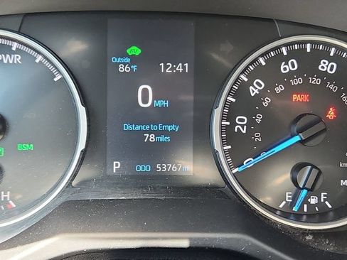 Used 2022 Toyota RAV4 LE AWD/4WD image 11