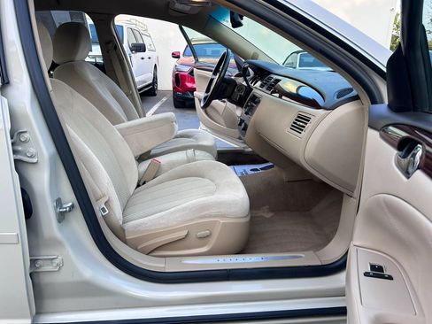 Used 2011 Buick Lucerne CX FWD image 52