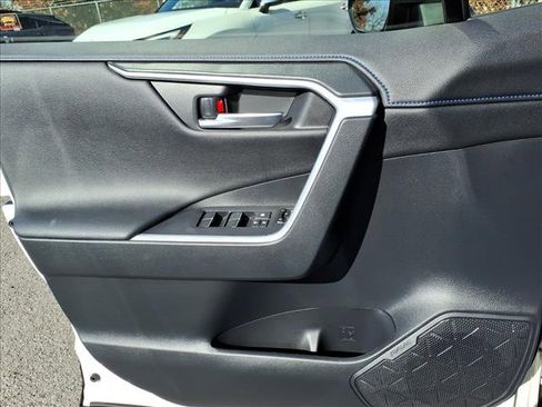 Used 2019 Toyota RAV4 XSE image 12