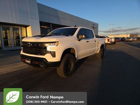 Used 2023 Chevrolet Silverado 1500 LT Trail Boss w/ Convenience Package II image 1