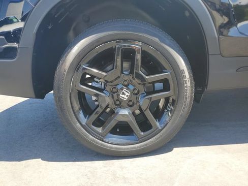 Certified 2024 Honda Passport Black Edition image 5