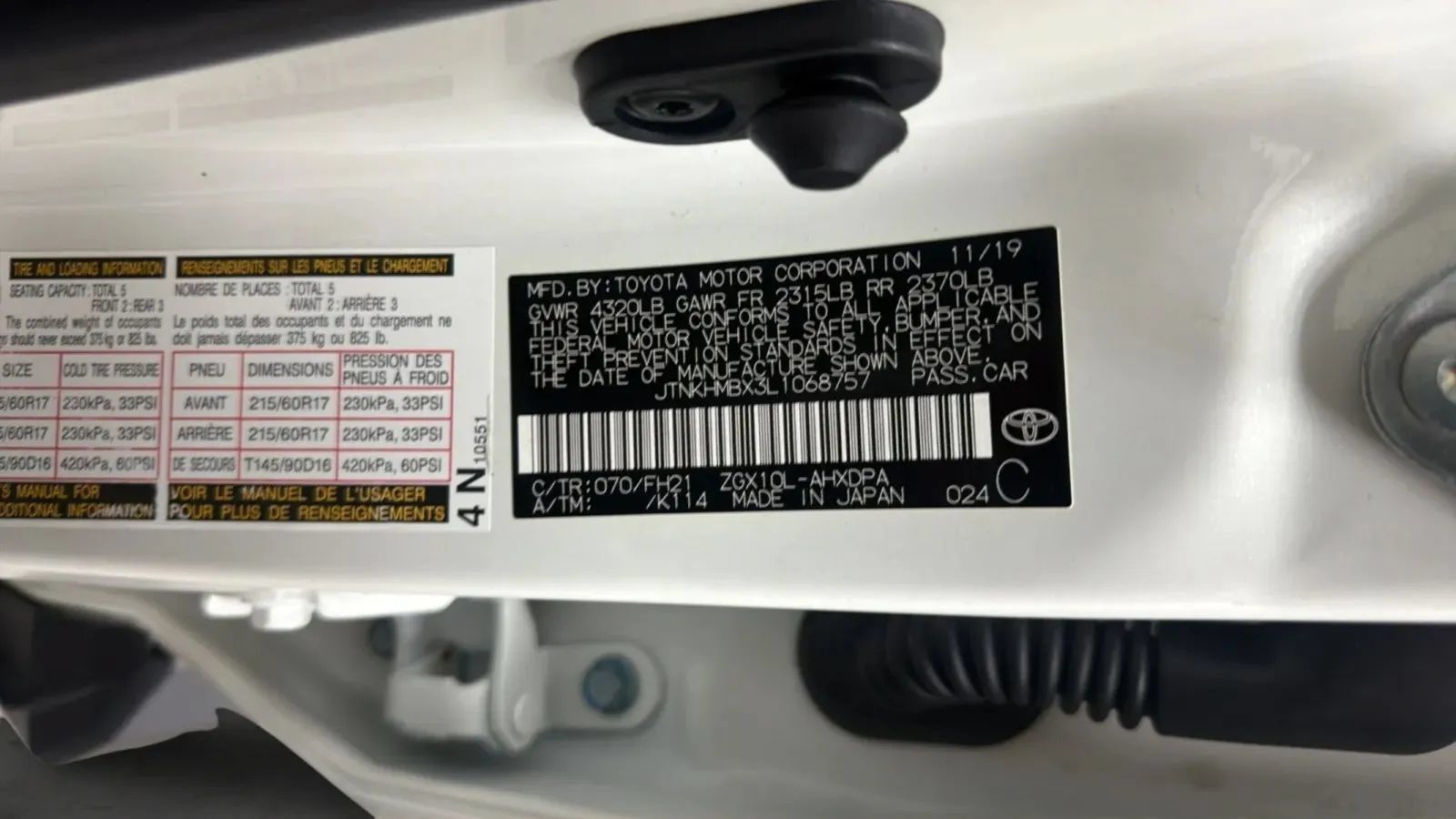 Used 2020 Toyota C-HR LE FWD image 23