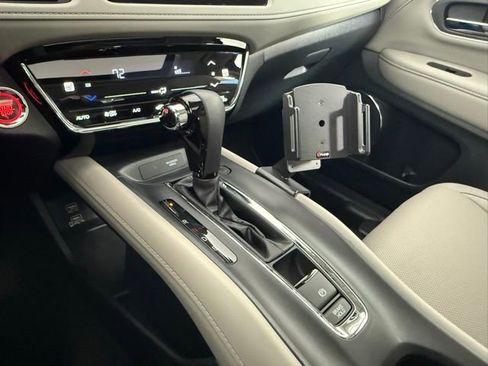 Used 2022 Honda HR-V EX-L image 26