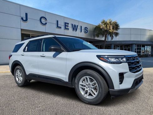 New 2026 Ford Explorer Active w/ Active Comfort Package image 1