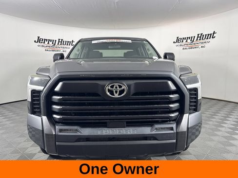 Used 2023 Toyota Tundra SR5 w/ SR5 Convenience Package AWD/4WD image 4