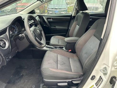 Used 2019 Toyota Corolla LE image 14