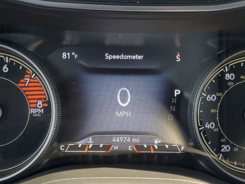 Used 2020 Jeep Cherokee Trailhawk w/ Cold Weather Group AWD/4WD image 13