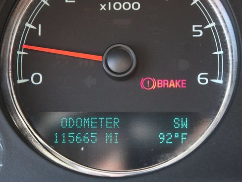 Used 2013 Chevrolet Tahoe LTZ AWD/4WD image 33