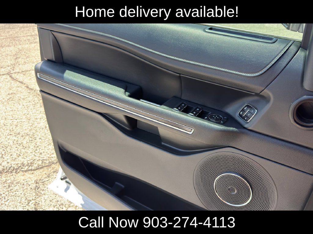 Used 2022 Ford Expedition XLT RWD image 26